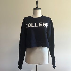 unisex cropped ‘college’ sweatshirt